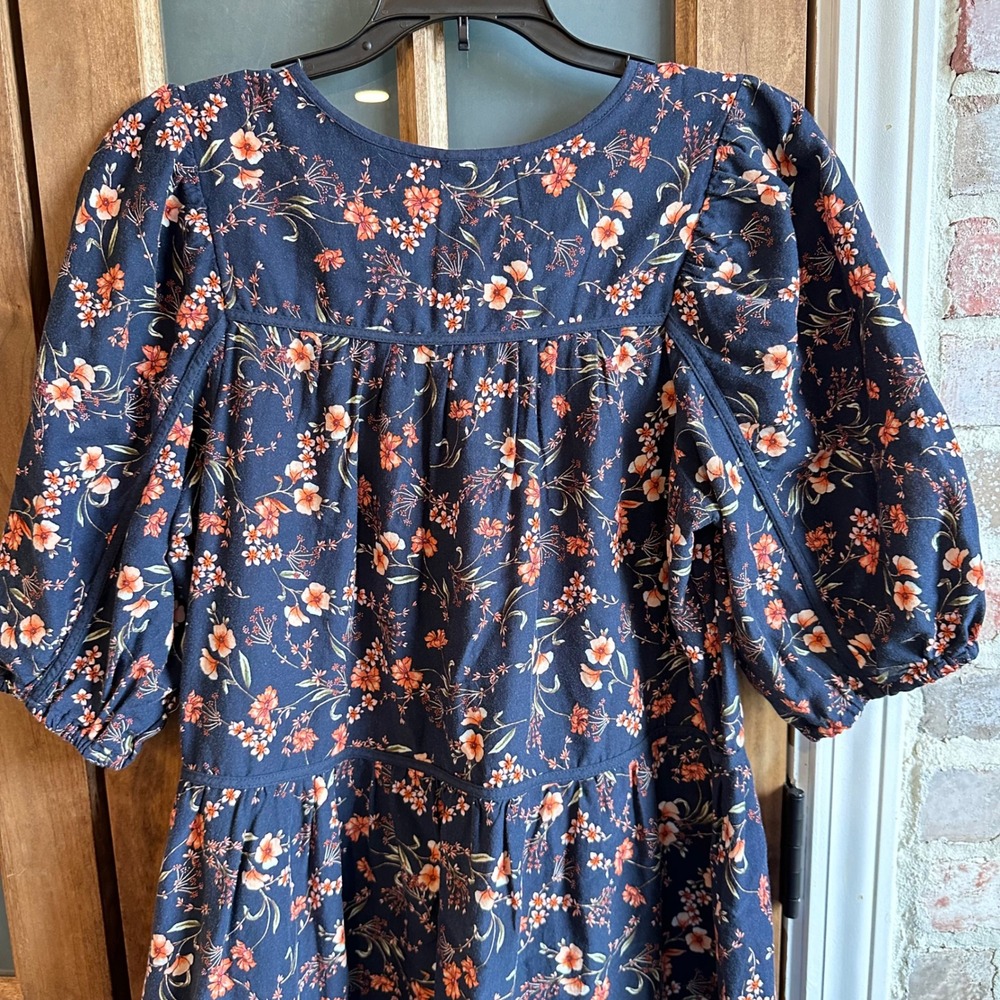 Old Navy Floral Babydoll Dress Women Size M Navy Blue Puff Sleeve V-Neck Tiered - Picture 10 of 11